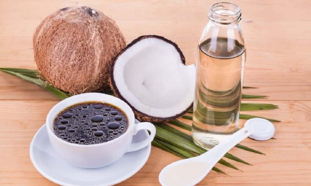 Café com óleo de coco: para que serve e quem pode tomar?