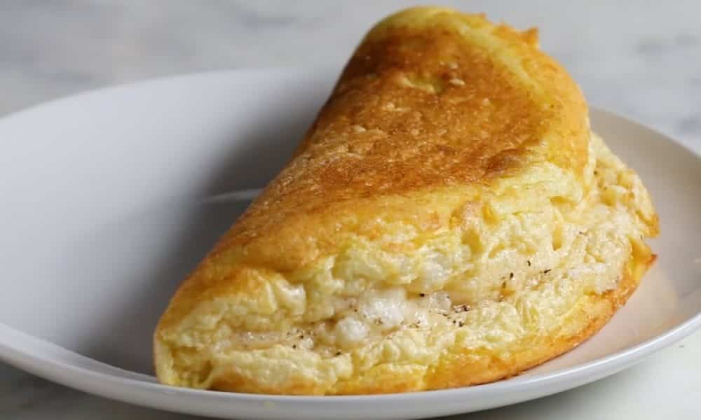 Receita de omelete, 5 opções rápidas para quando a fome apertar!