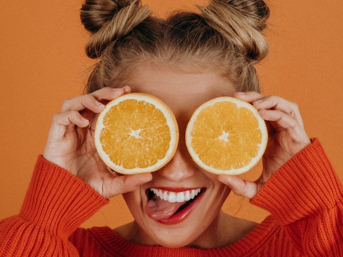 Vitamina C para o rosto: o que é, para que serve, quais os benefícios –  Sallve