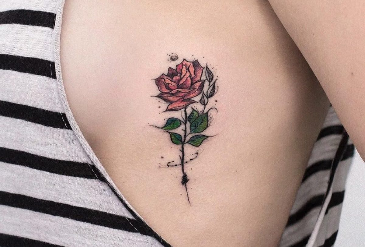 Tatuagens de rosas: 80 ideias incríveis para se inspirar + significados