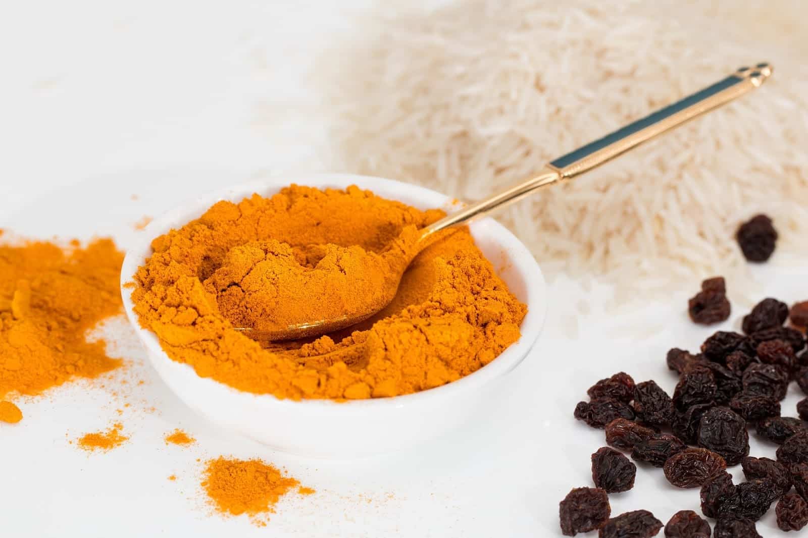 Descubra agora todos os nutrientes e benefícios do açafrão