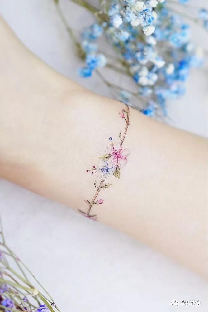 Featured image of post Tatuagens No Bra o Femininas Delicadas Sempre fui doida pra fazer uma dessas