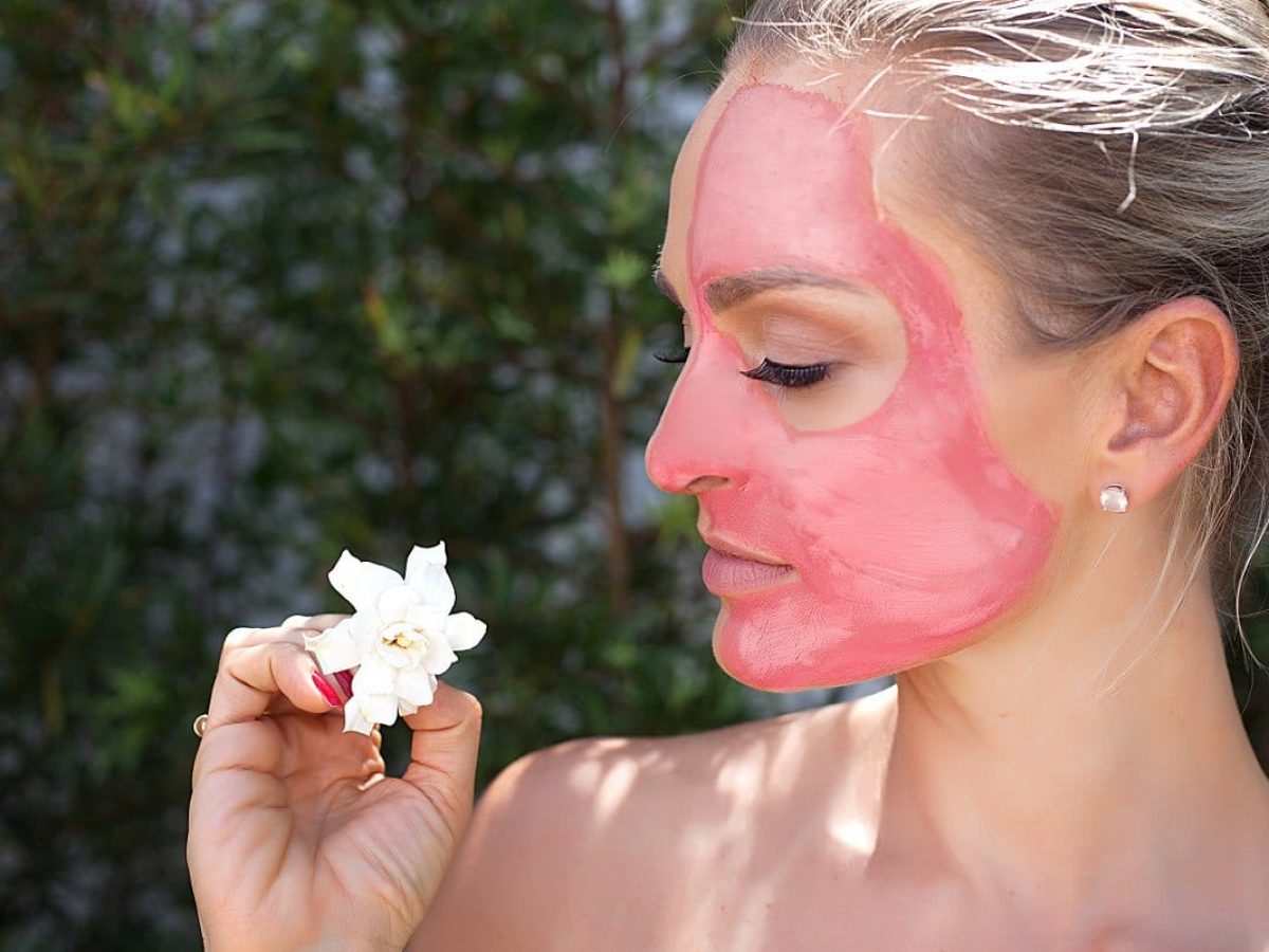 Argila rosa: benefícios para pele sensível, como usar e onde encontrar