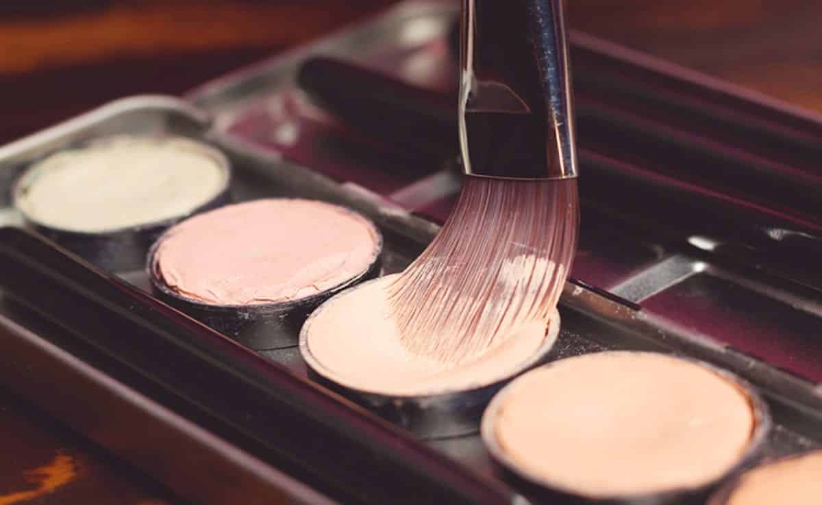 Diluidor de maquiagem- Para que serve, benefícios + melhores marcas