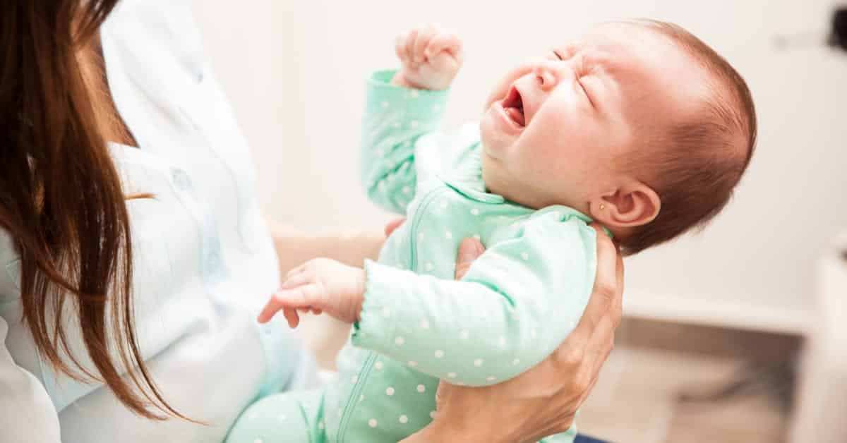 Cólica em bebê - o que pode ser, sintomas e como evitá-las