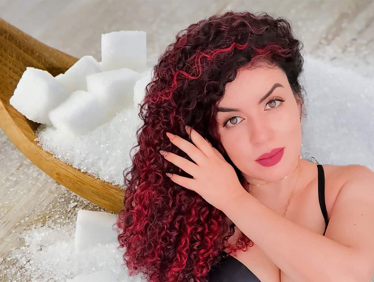 Açúcar no cabelo - Benefícios e receitas de hidratação com o ingrediente