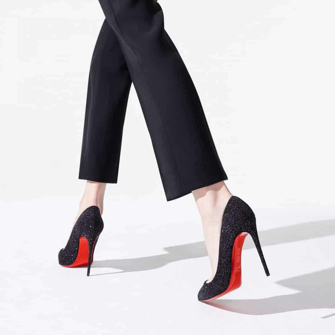marca de sapato feminino com solado vermelho
