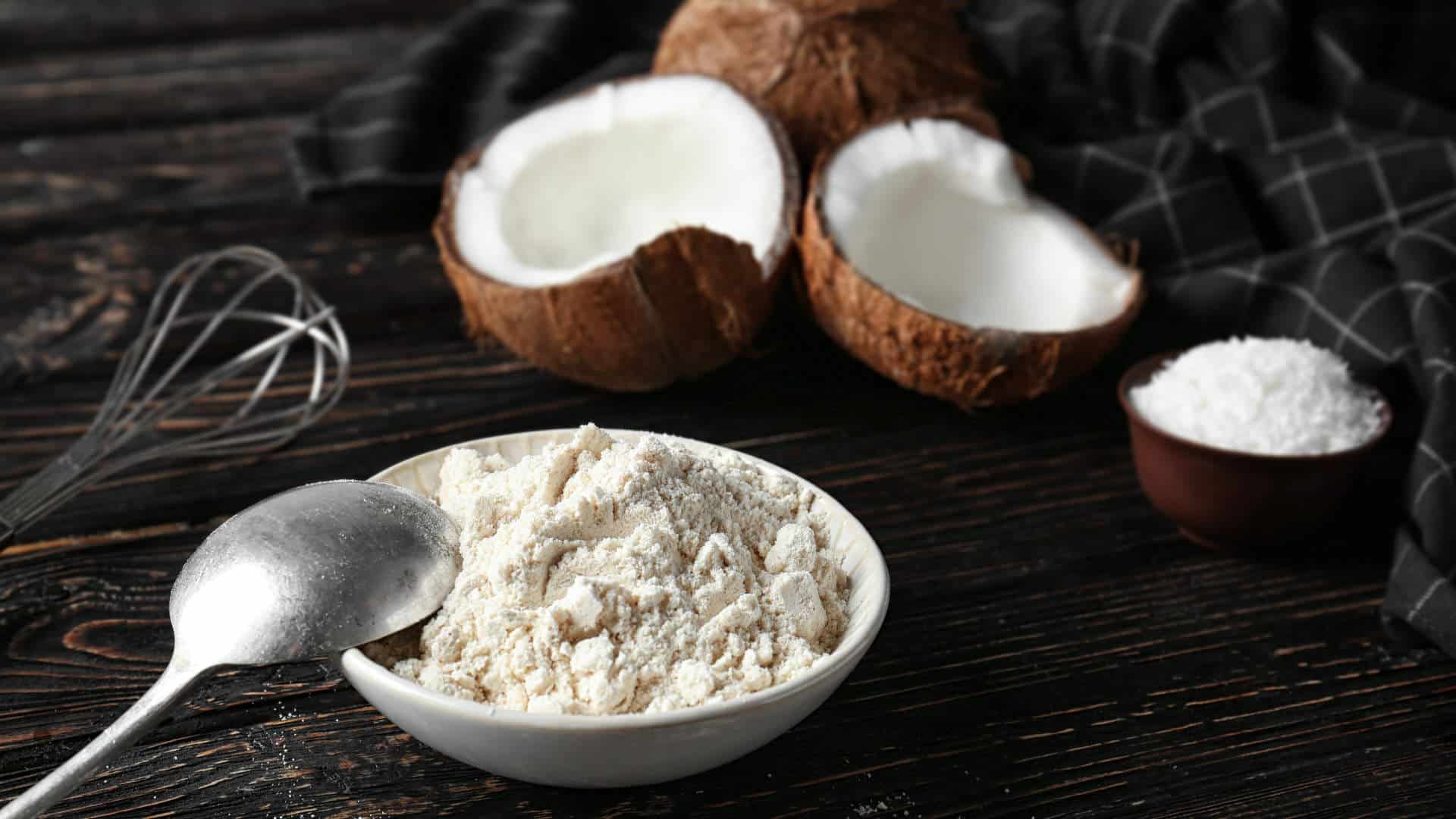 Farinha de coco, o que é? Conheça os prós e contras