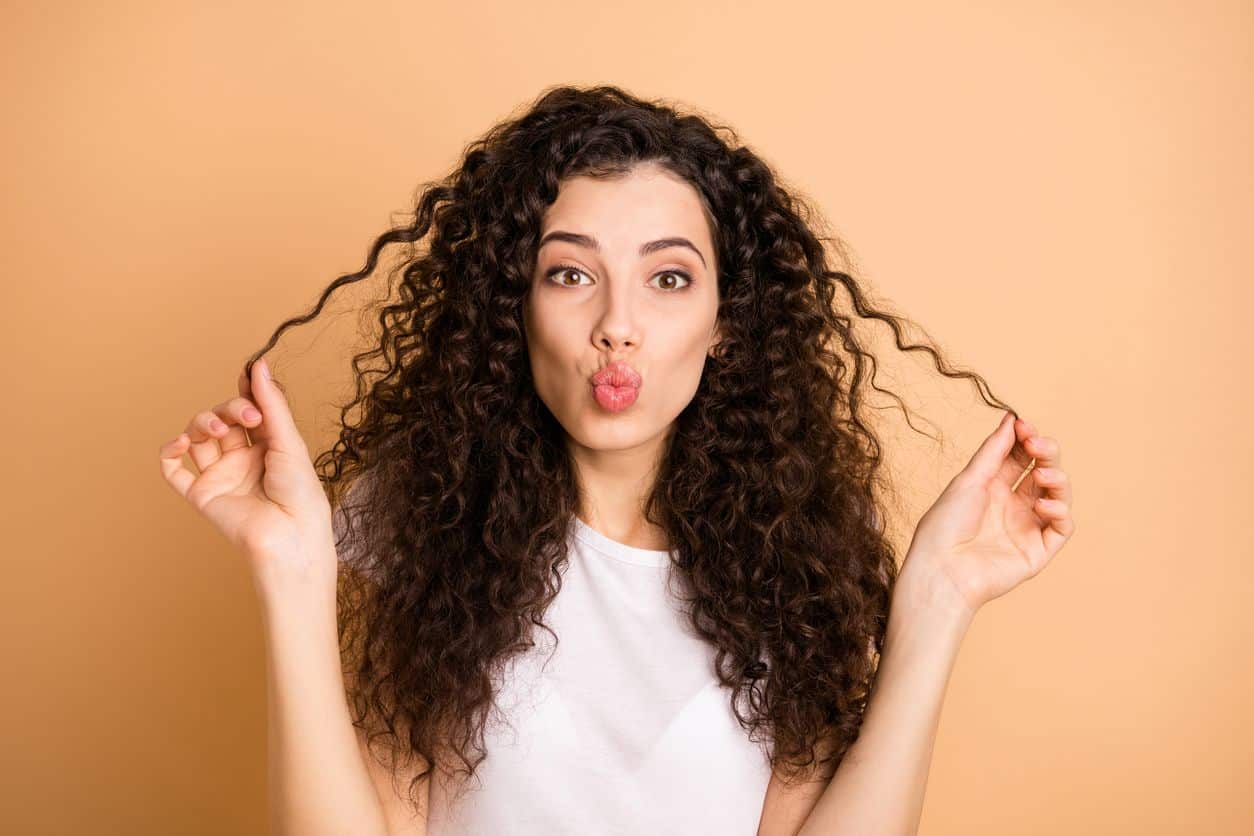 soro fisiologico no cabelo beneficios e formas de usar 5 - La solución salina en el cabello - Beneficios y formas de uso