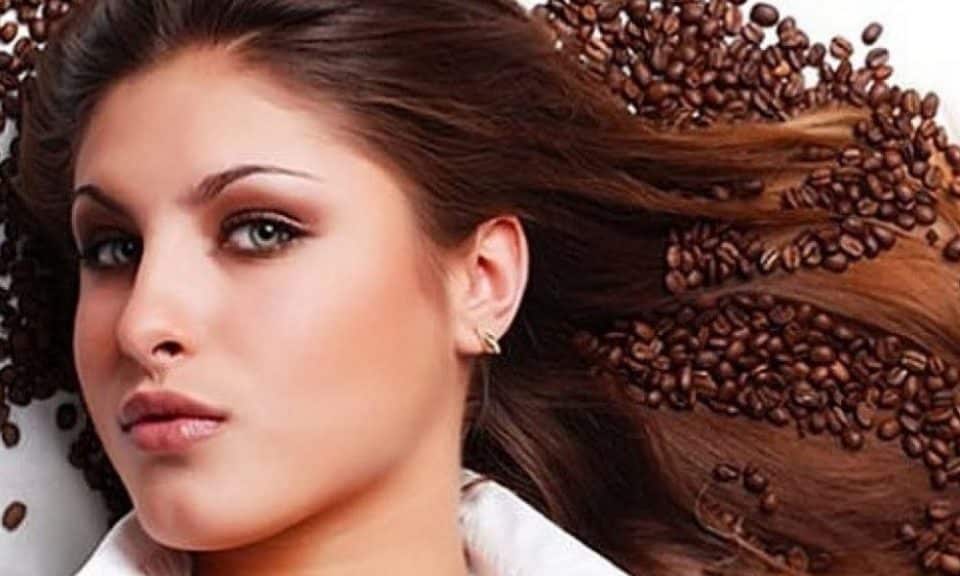 Cafeína no cabelo – Mitos e verdades sobre a receita caseira
