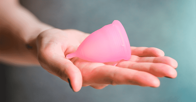 Dobras do coletor menstrual: 15 formas para você escolher a sua preferida