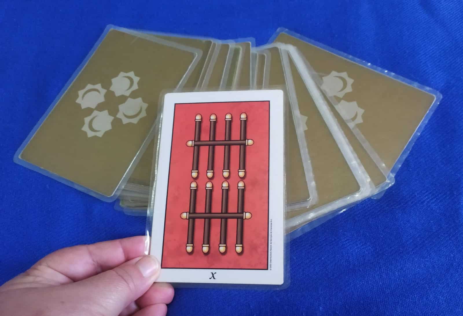 Previsão do Tarot para 15 de novembro: carta Dez de Paus