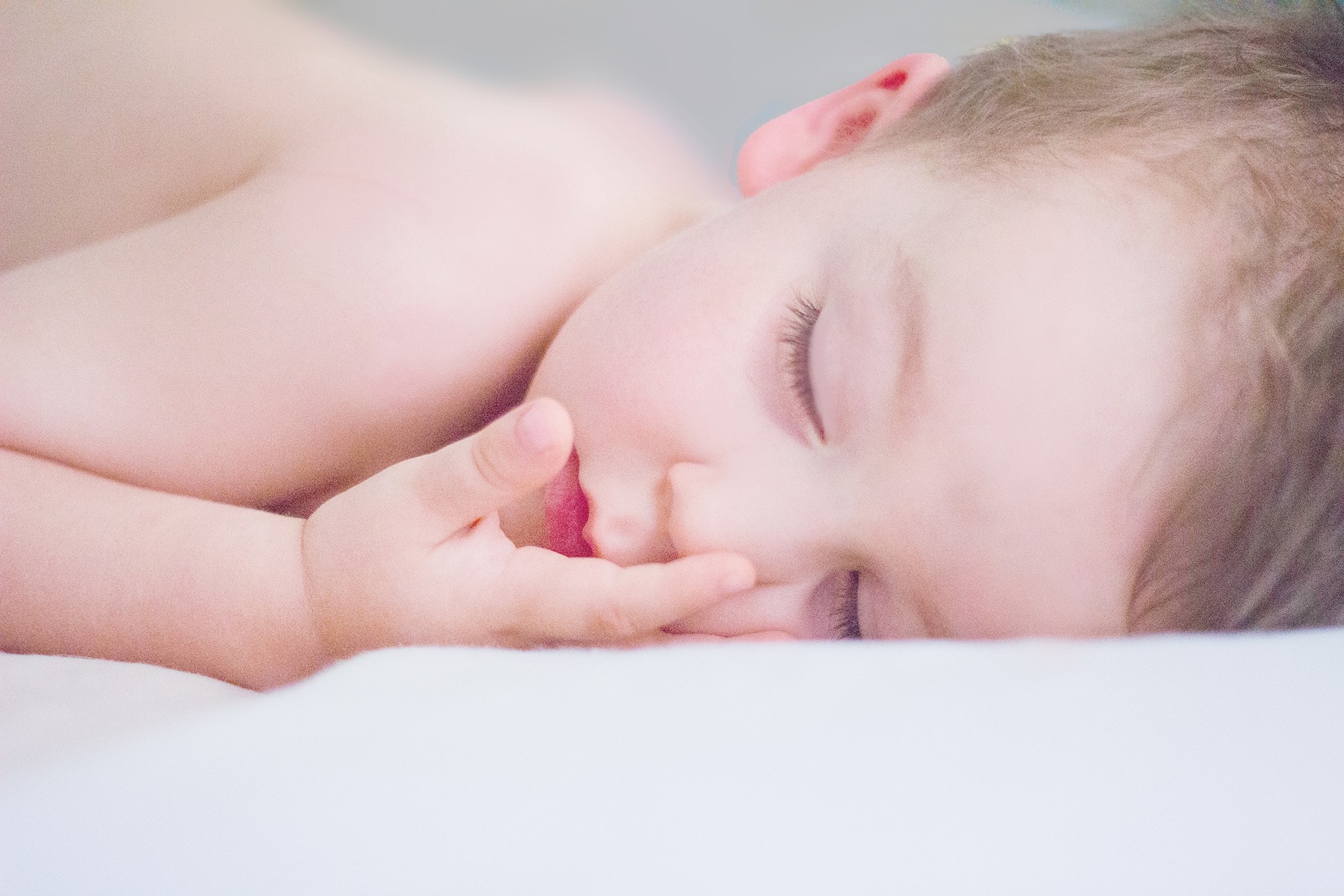 Como fazer o bebê dormir a noite toda: 20 dicas incríveis para os pais