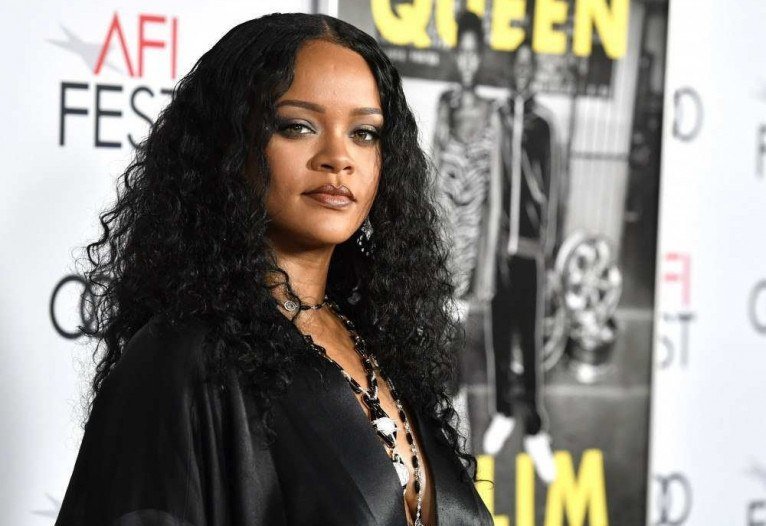 15 Curiosidades sobre a Rihanna: vida pessoal e carreira da artista