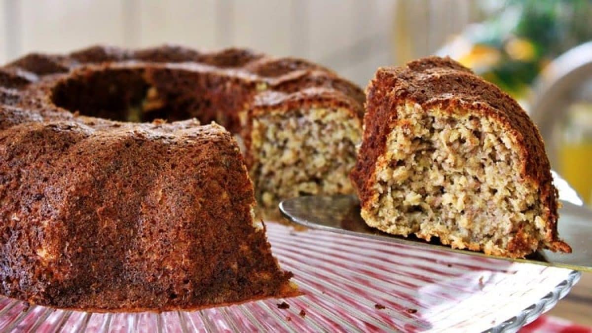 Bolo de Banana com Aveia e Castanhas - Receita Toda Hora