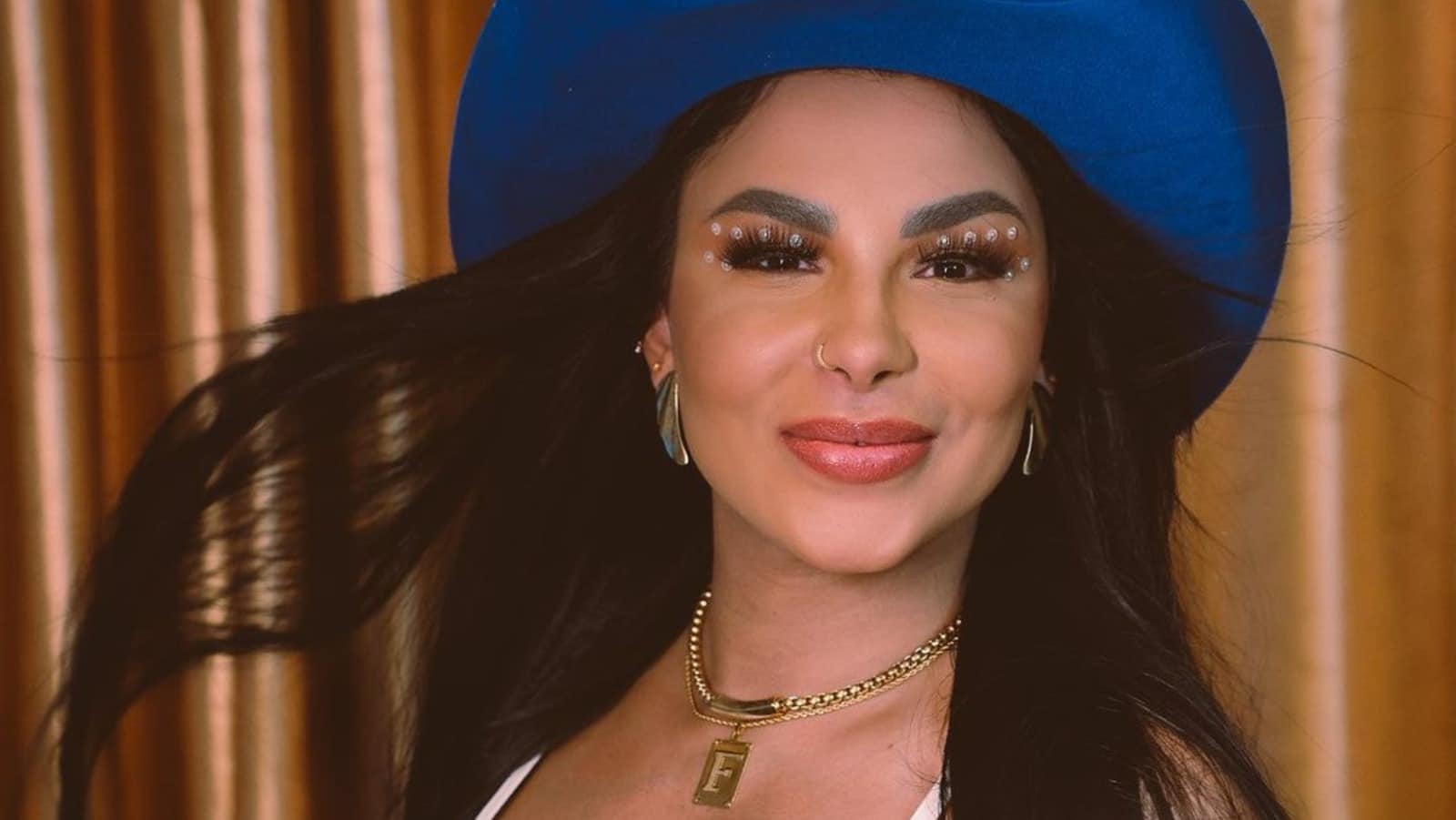 Jenny Miranda: conheça a polêmica participante da Fazenda 15